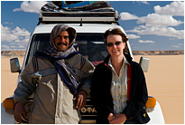 Unser Fahrer Shokry und Silke, Weiße Wüste / Ägypten