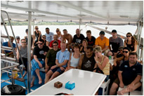 Teilnemer der Tauchsafari samt Tauchlehrer - Manta Queen I / Thailand