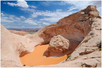 Nein, es ist kein Wasser - es handelt sich um Sand | Utah