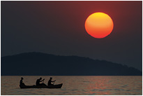 Mit einem wunderschönen Sonnenuntergang verabschiedet sich der Lake Malwi von uns | Malawi
